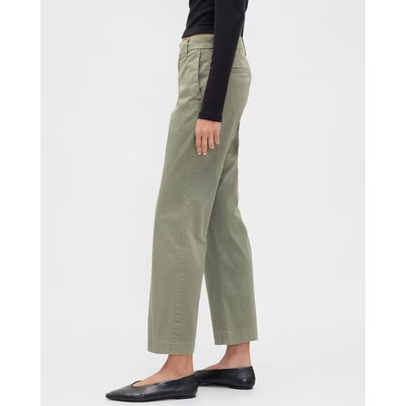 Gap Mid Rise Downtown Khakis Color: Mesculen Green (Size 8) NWOT - Picture 3 of 10